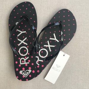 ROXY flip flops